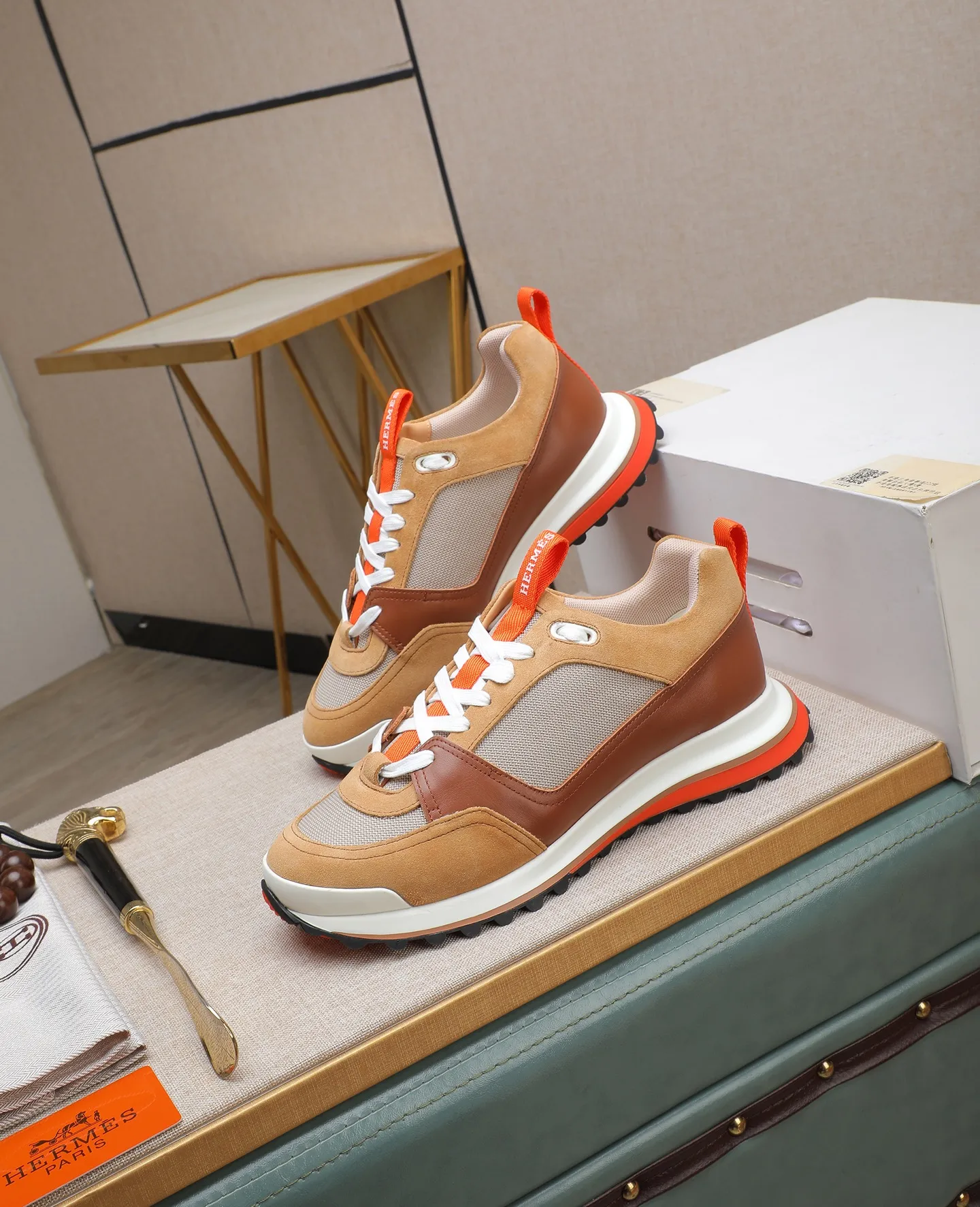 Men's shoes 💰760 Hermes🐴 25ss new autumn and winter products! Classic boot shape + British color matching design, imported calfskin, classic and durable! The original inverted mold last, the ultimate 1:1 shape, and the imported high-end cowhide presents a refined texture! Open the mold to customize the A-grade high-density private mold outsole with luxurious packaging! - Unique quality, 39-44 (38 45 46 customized)